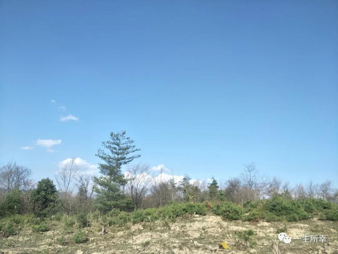 一川碧水,一川碧水一重山