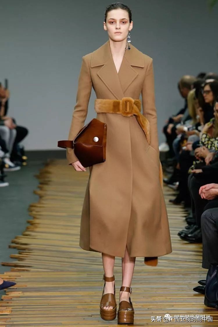 高级感的一款双面呢大衣,双面呢大衣两件