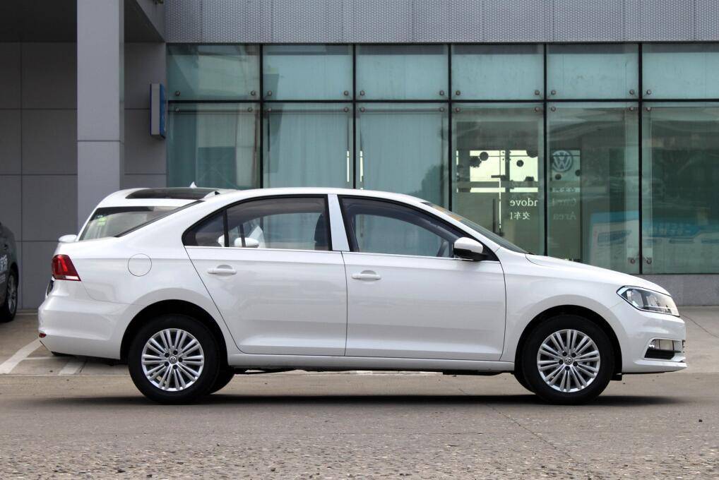 2019款桑塔纳测评，1.5L+6AT经济省油，家用代步首选