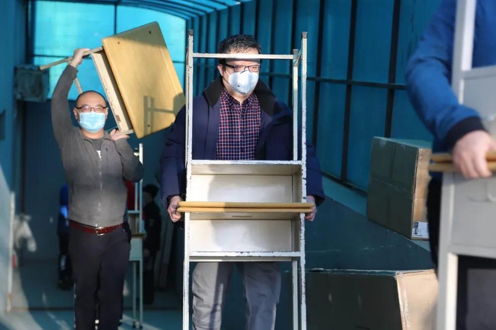 让*党**旗在高三复学一线高高飘扬——太原十九中