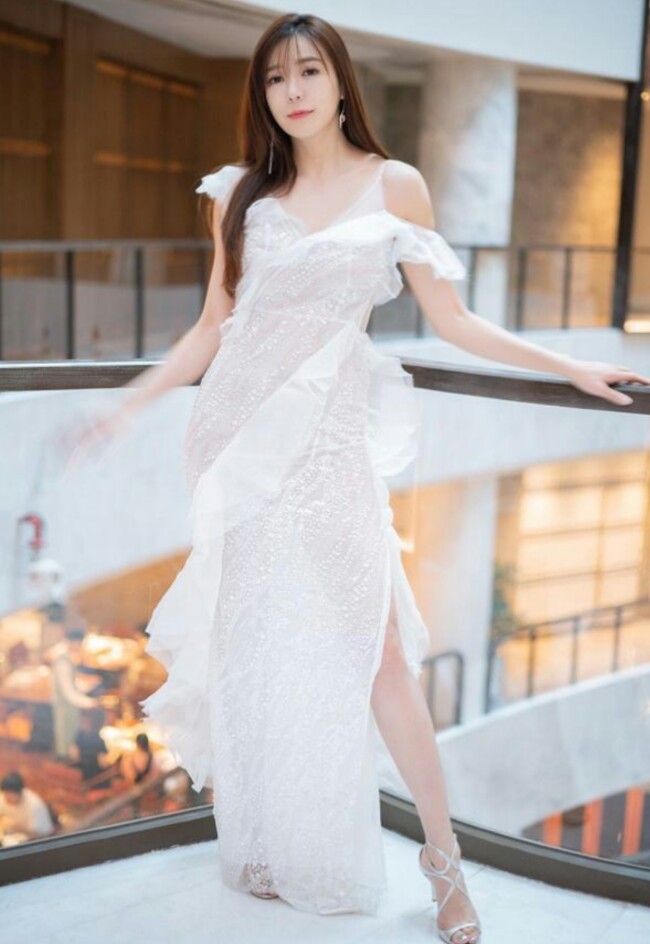 周韦彤最惊艳的衣服,周韦彤短发