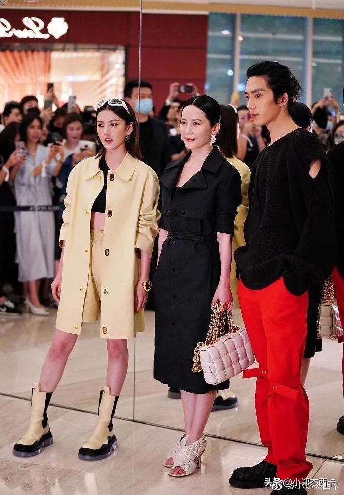 邓文迪的600亿身价,邓文迪最新直播