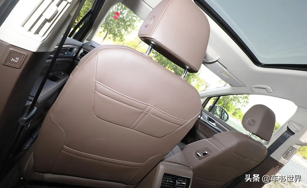 威然和夏朗比较选哪个更好,大众夏朗2017款怎么样
