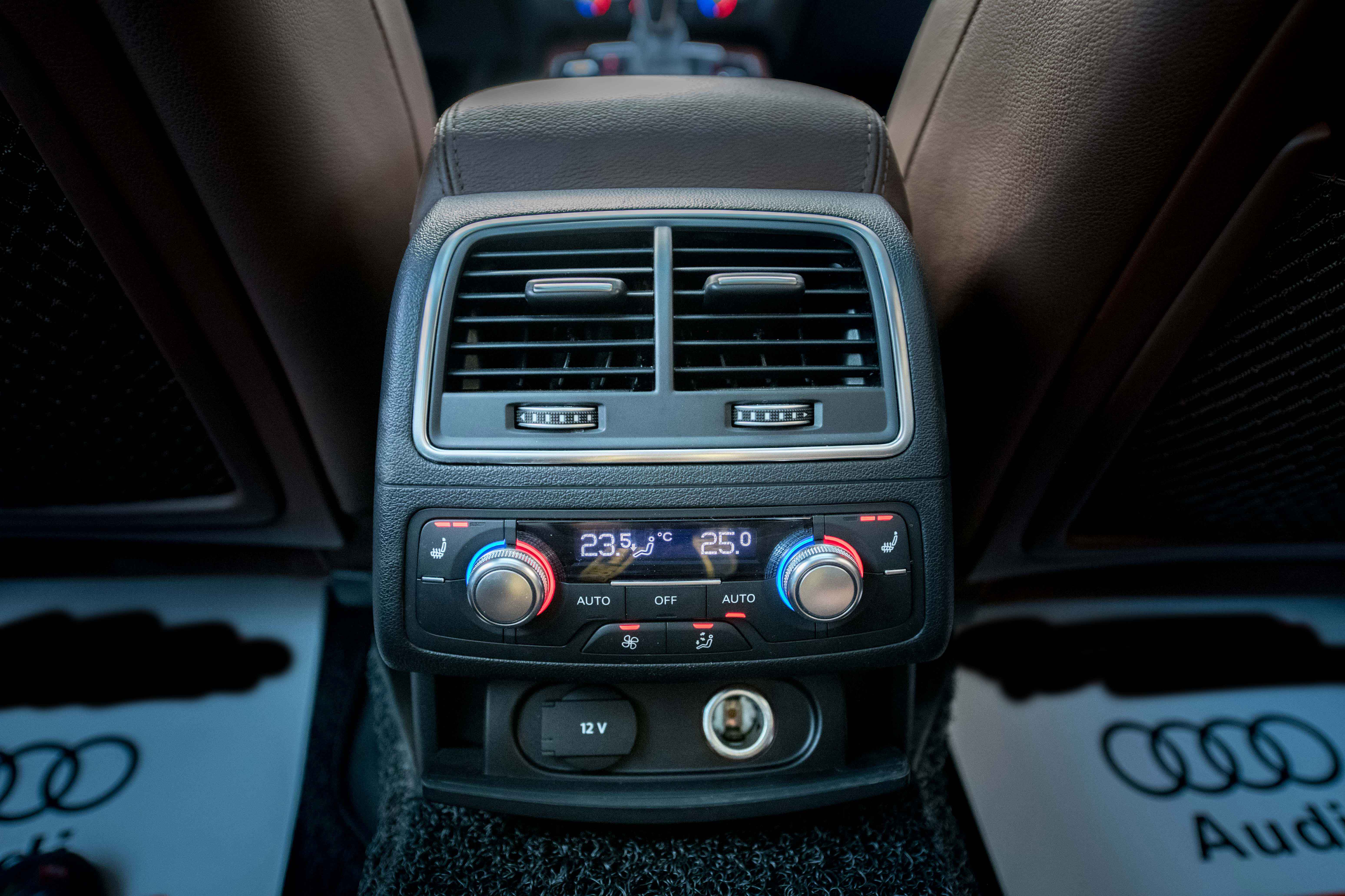 18款奥迪a6l3.0t四驱发动机,能文能武的帅哥