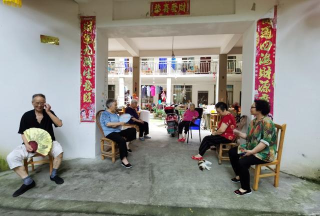 带妈妈去青城山避暑,陪父母游四川青城山