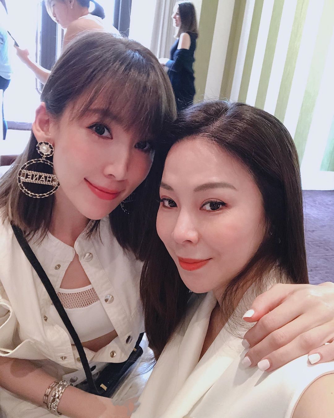 林志颖老婆晒时尚穿搭,林志颖老婆晒名牌包