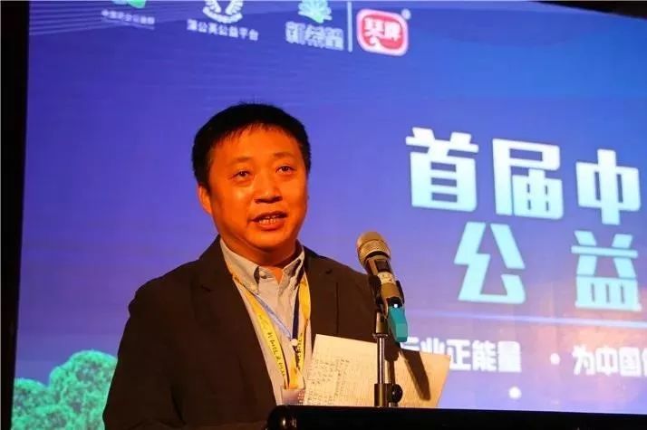 鍏ㄥ浗鍗佸ぇ绀句細鍏泭涔嬫槦,濂朵笟鍏泭娲诲姩