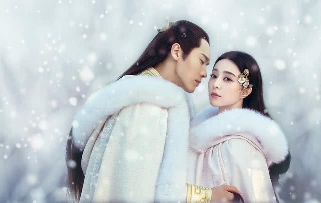 范冰冰与李晨甜蜜同框,范冰冰晒与李晨甜蜜合影