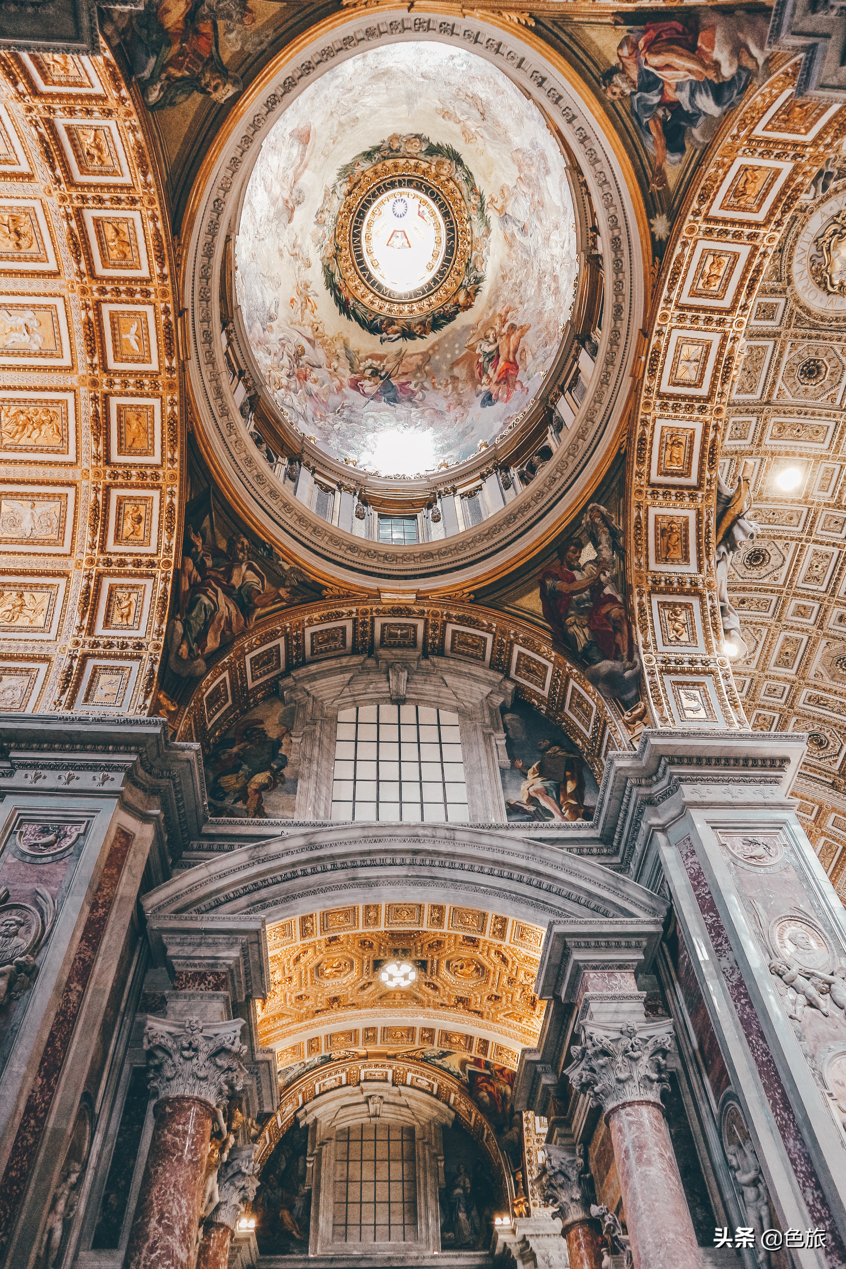 跟随赫本的脚步重温罗马假日,跟着赫本的脚步来到了罗马