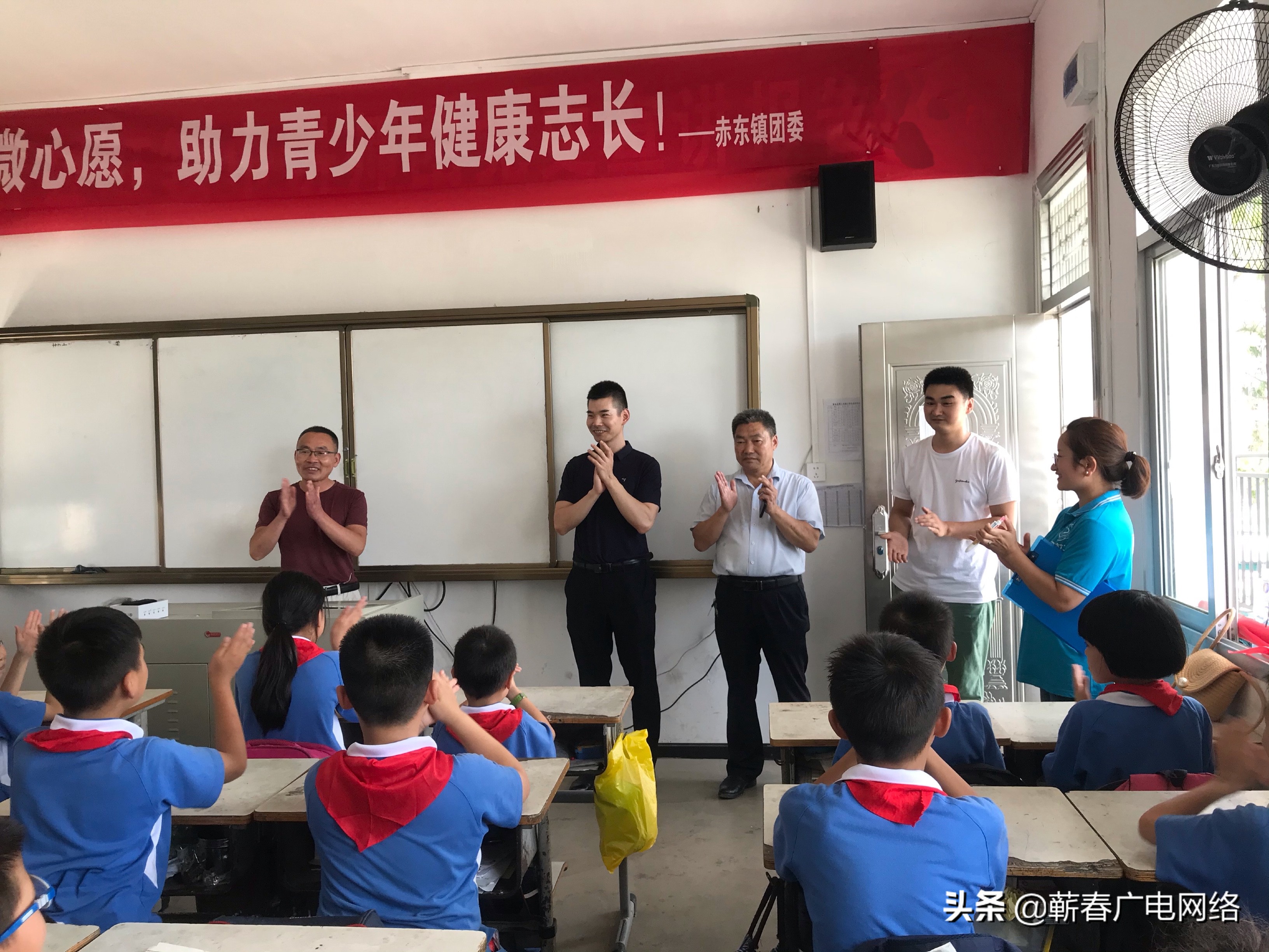 实验小学童心向党直播,大悟县实验小学童心向党活动