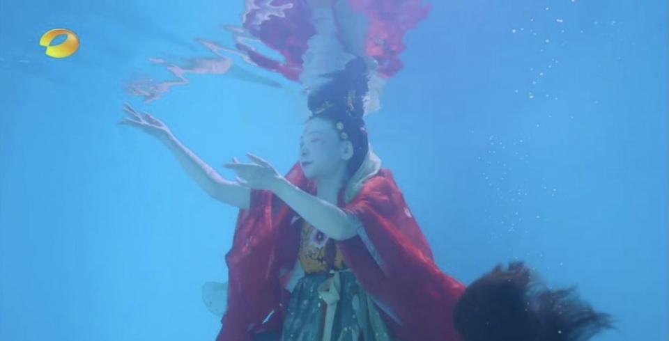 妈妈你真好看片段,妈妈你真好看视频