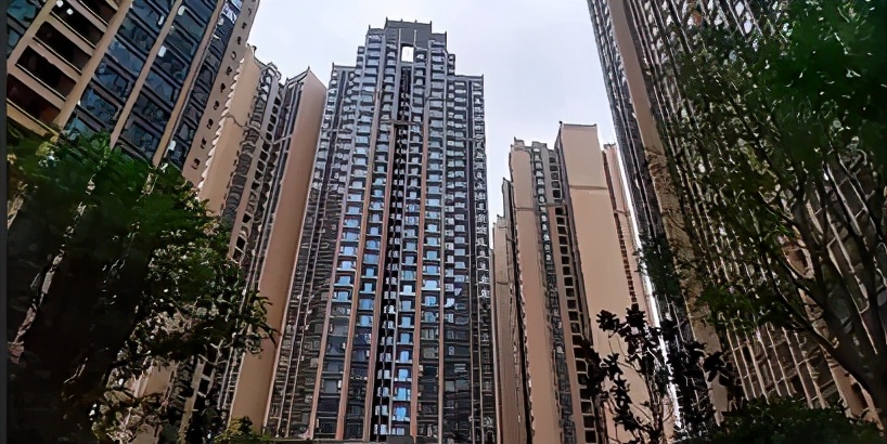 一街之隔房价差几千,一桥之隔房价却差百万