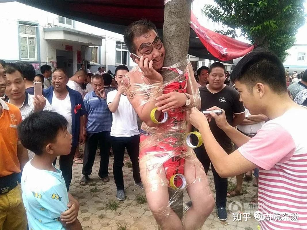 娱乐圈可怕的秘密,娱乐圈真的有这么恐怖吗