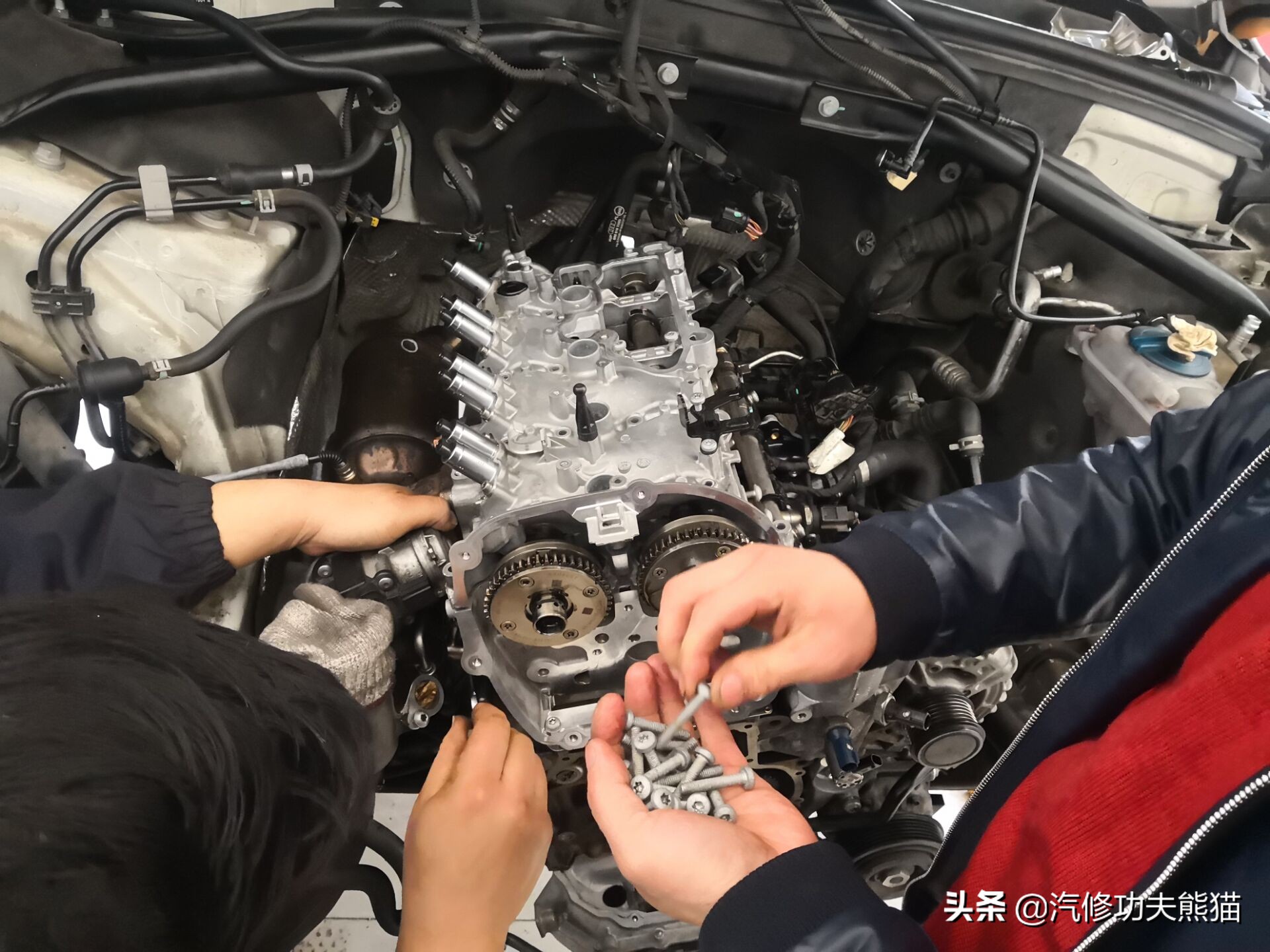 奥迪为何不能解决发动机烧机油,奥迪q5lea888三代发动机烧机油么