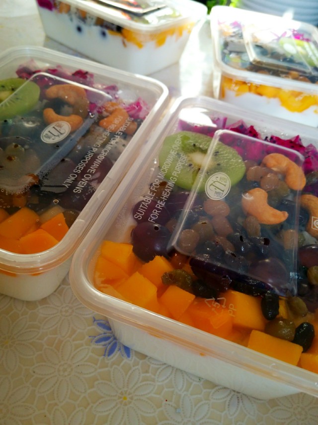 酸奶橘子水果捞,不想吃饭就来一杯酸奶水果捞