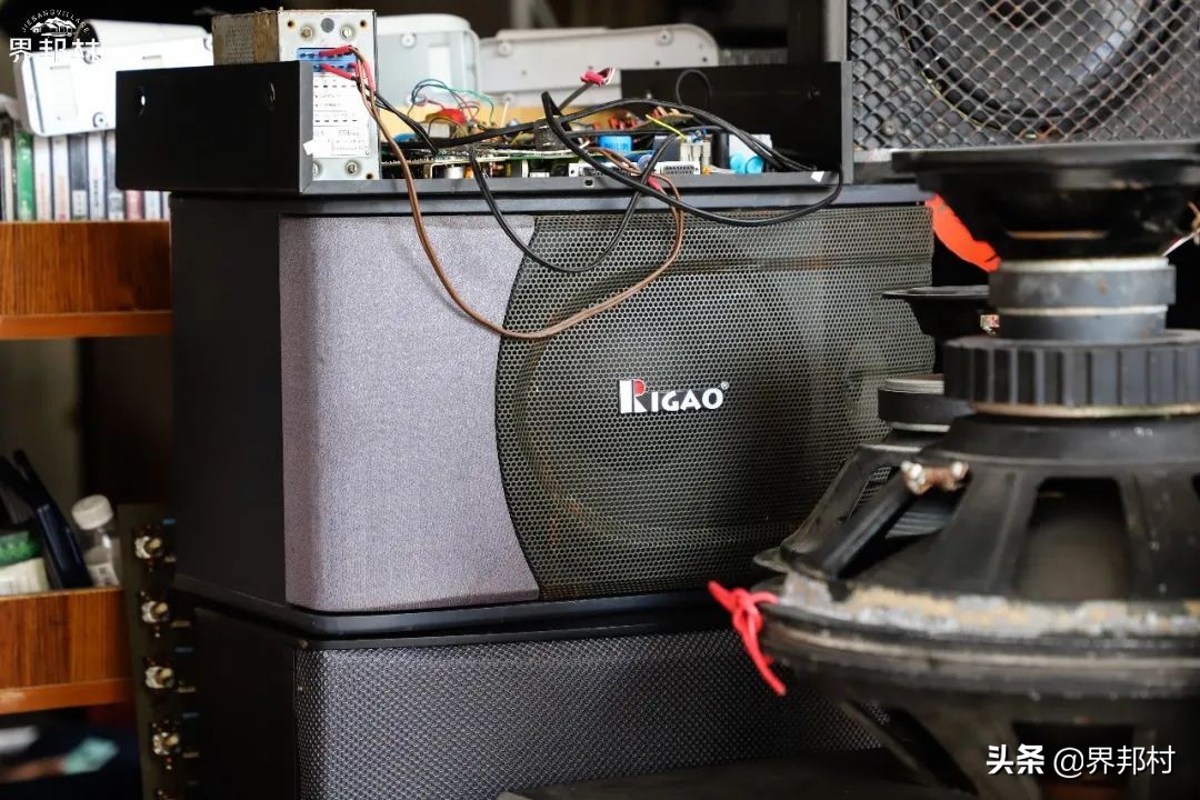 别小瞧这个二手音响店，有的是我们买不起的好宝贝，平时都藏着呢
