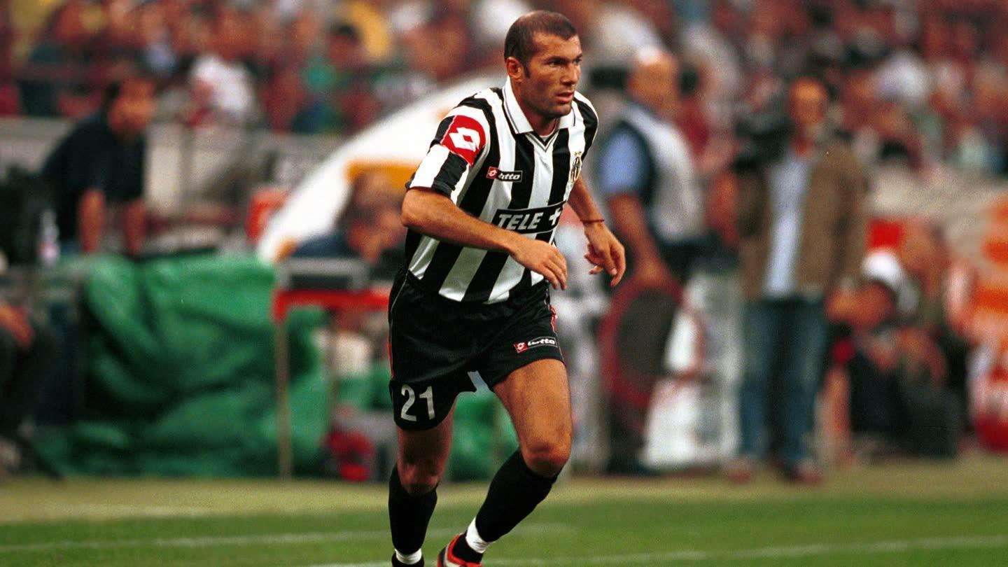 足球十大巨星悲情谢幕,30大巨星