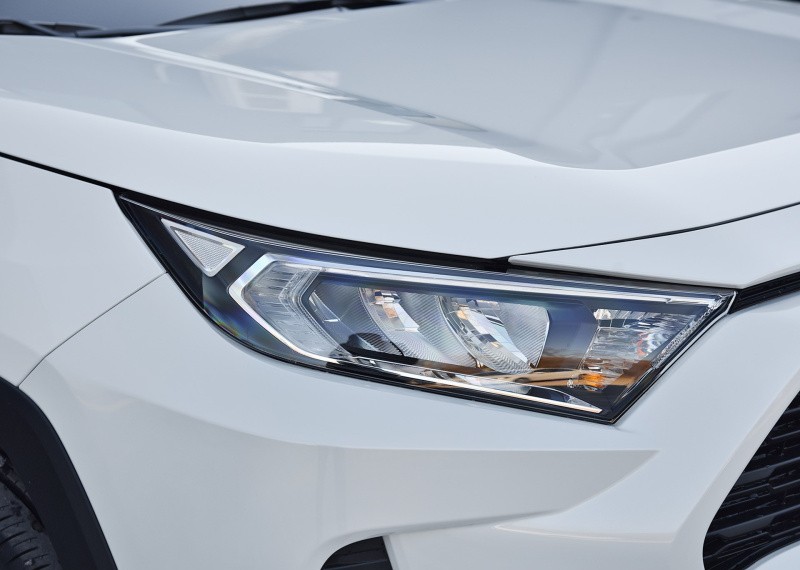 2.5双擎荣放试驾,丰田2.5双擎混动荣放