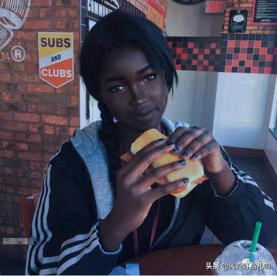 当初那个“最美黑人女孩”,因太美被家人限制不能逛街,现状如何