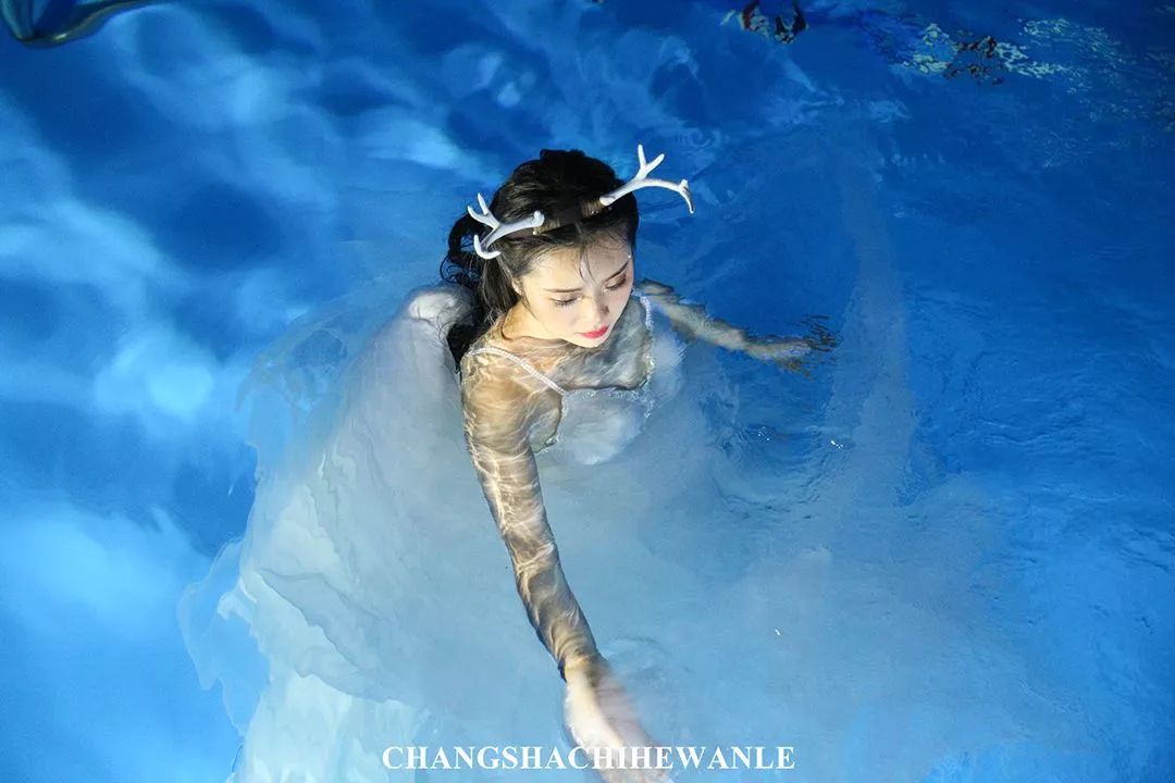 引爆星城!三亚仙气十足的水下摄影来长沙啦~湖南卫视率先取景