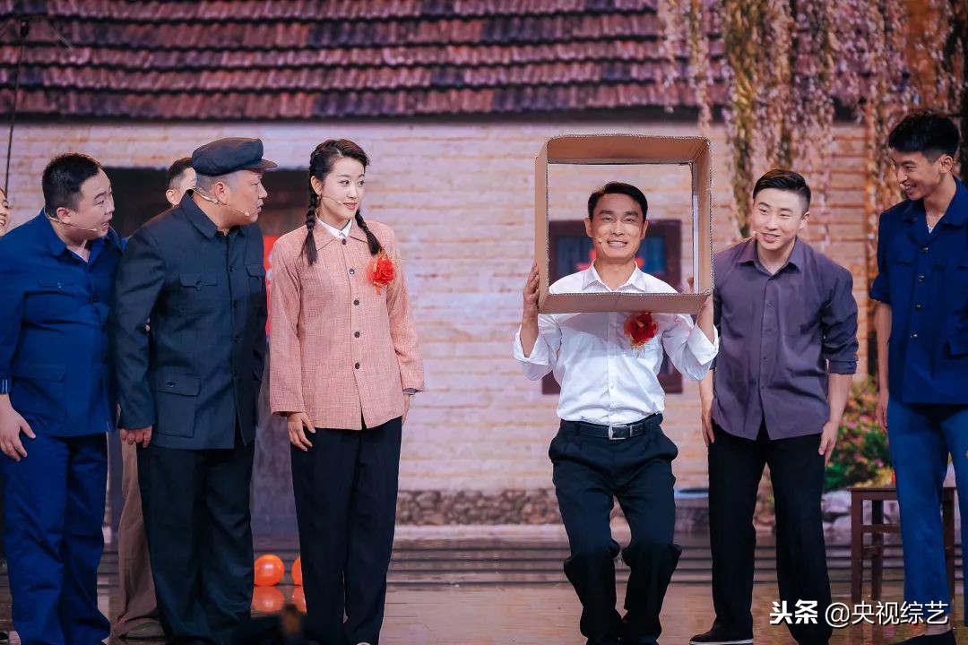 赵忠祥年轻岁月,赵忠祥汪涵朗诵