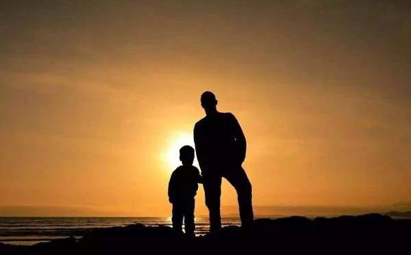 明天是父亲节怎么写祝福给老公,明天是父亲节送给父亲一首歌