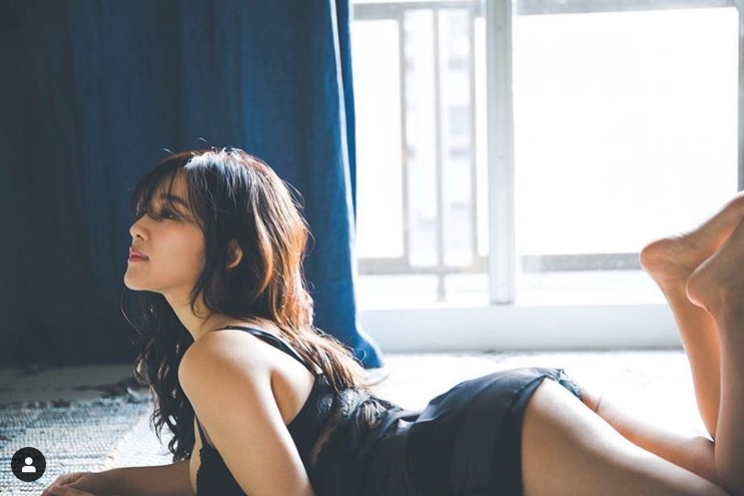 萝莉女星挺I级*弹核**打麻将邪恶胸形快撑爆