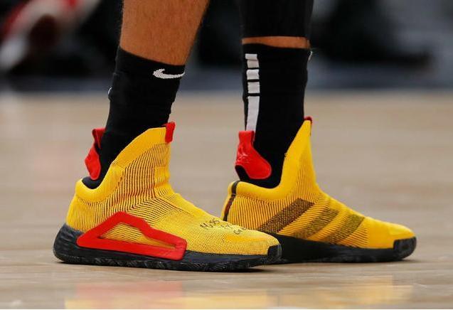 休闲运动鞋便宜没好货？硬核测试美国名牌、淘宝小米有品百元爆款