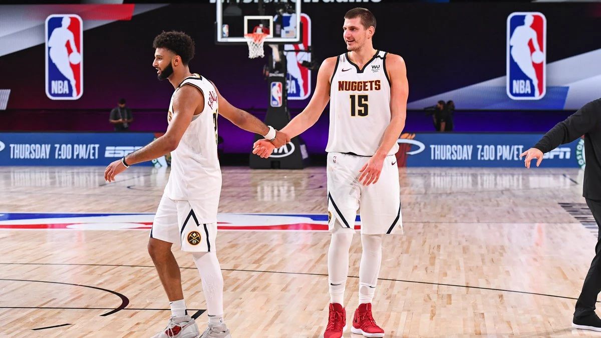 詹姆斯砍下16+10+8,詹姆斯40+18+9比赛回顾