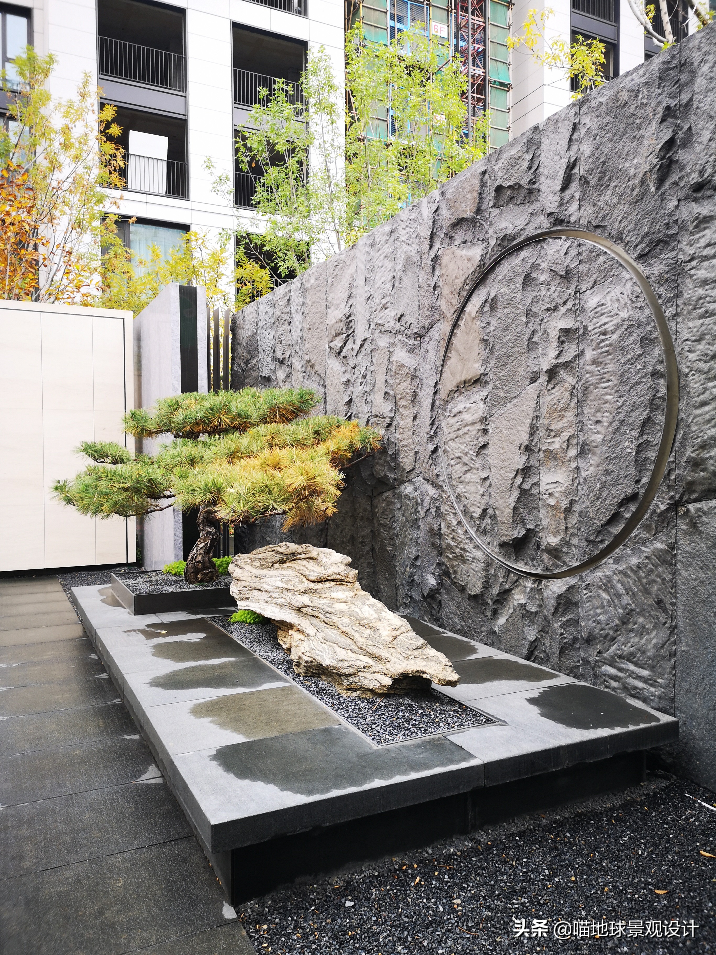 景墙圆形造型价格,简洁欧式庭院景观墙设计