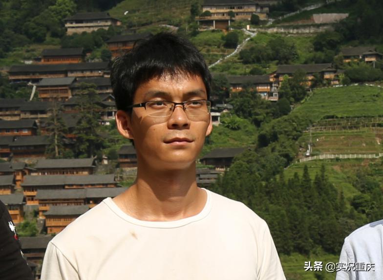 关于重庆高考复读,重庆历年高考复读人数