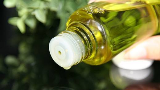 欧豪卸妆后用什么护肤品,欧豪化妆与不化妆比较