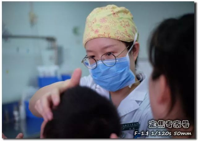 小孩脸上摔了口子能缝针吗,小孩脸摔破皮结痂后可以抹芦荟吗