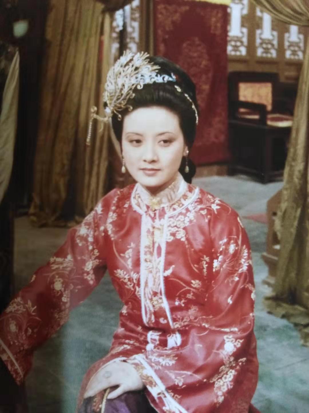 红楼梦小红为什么才三等丫头,红楼梦小红有多机灵