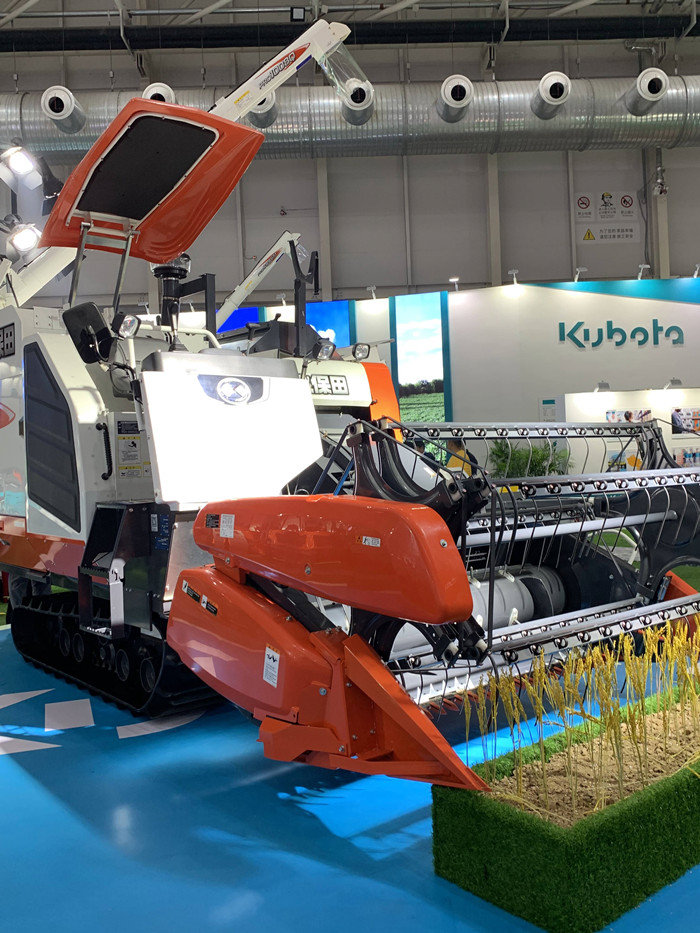 水稻收割机半喂式有几种机型,广联水稻收割机各机型图片价格