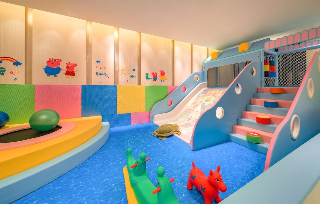 海花岛希尔顿海鲜自助餐团购,在希尔顿住酒店可以免费吃自助餐