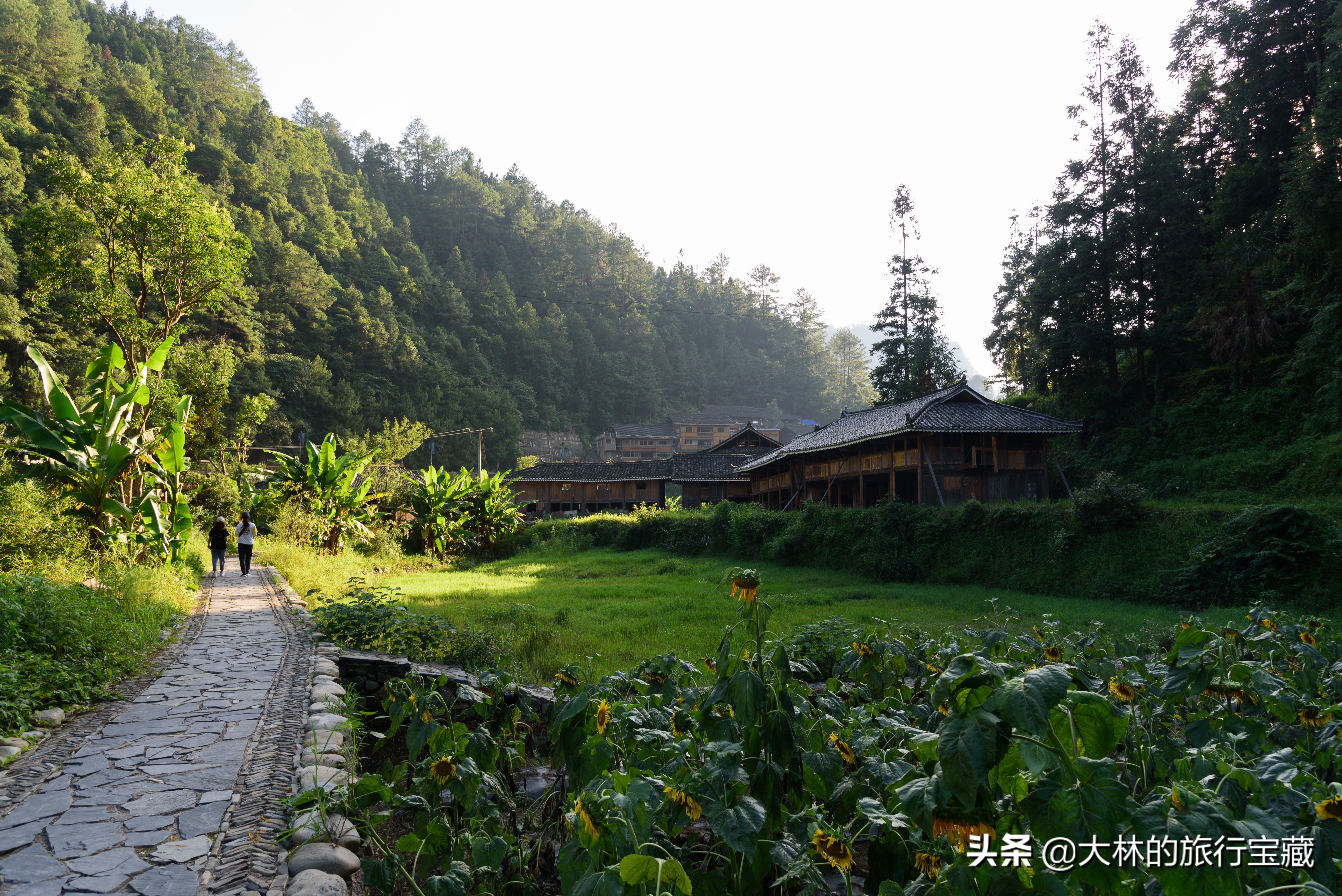 中国第一民俗村,民俗第一村在哪里