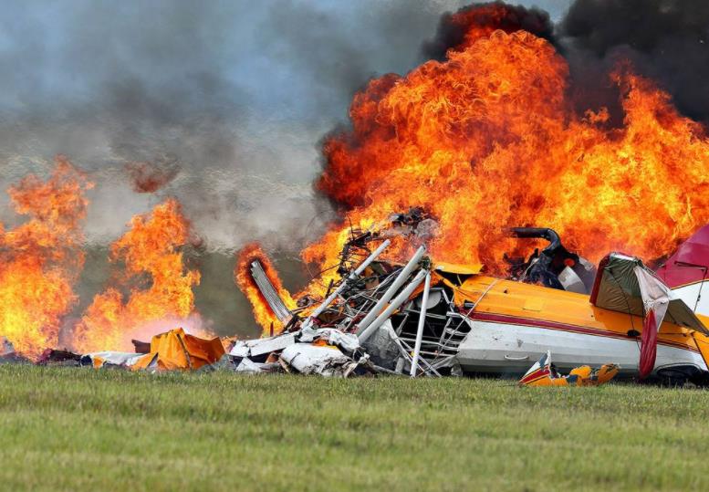 德国机场遇袭,德国飞机相撞空难