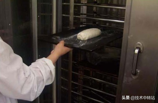 快速做油条的做法和配方的全过程,做早餐油条做法和配方的全过程