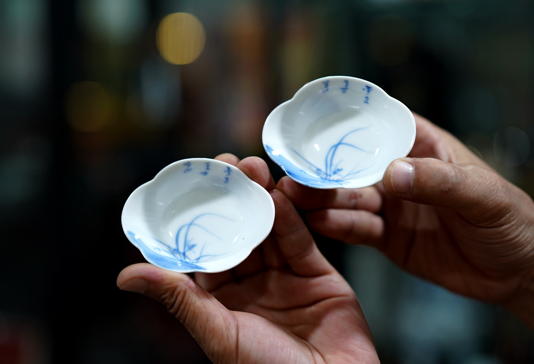 一篇10万+的文章，引出众人询问：你那卖日本瓷的朋友都有啥？