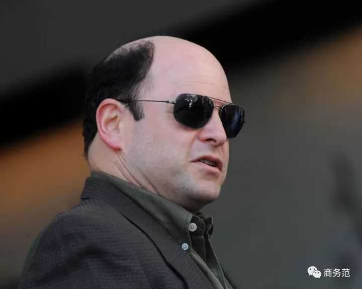 威廉王子秃顶了哈里为啥没秃顶,威廉王子为什么喜欢秃顶