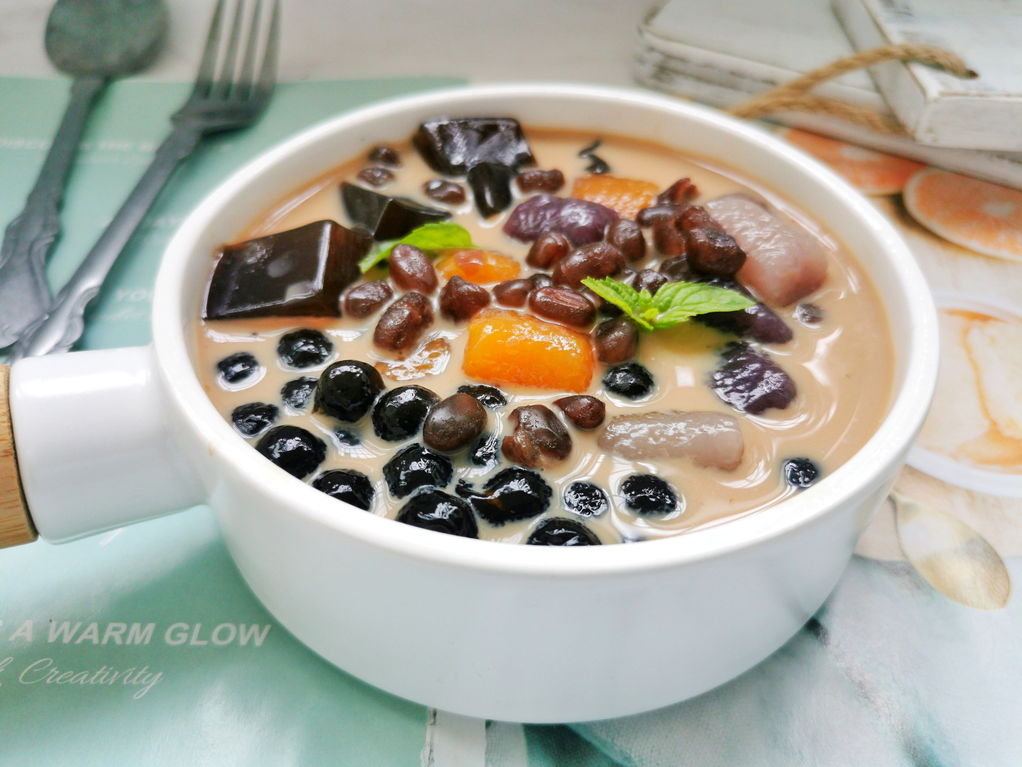 自制网红奶茶卖多少钱一杯,一杯奶茶的制作成本