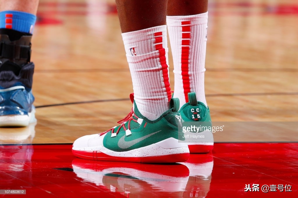 2018年圣诞大战詹姆斯穿的球鞋,2018年都有哪些经典球鞋