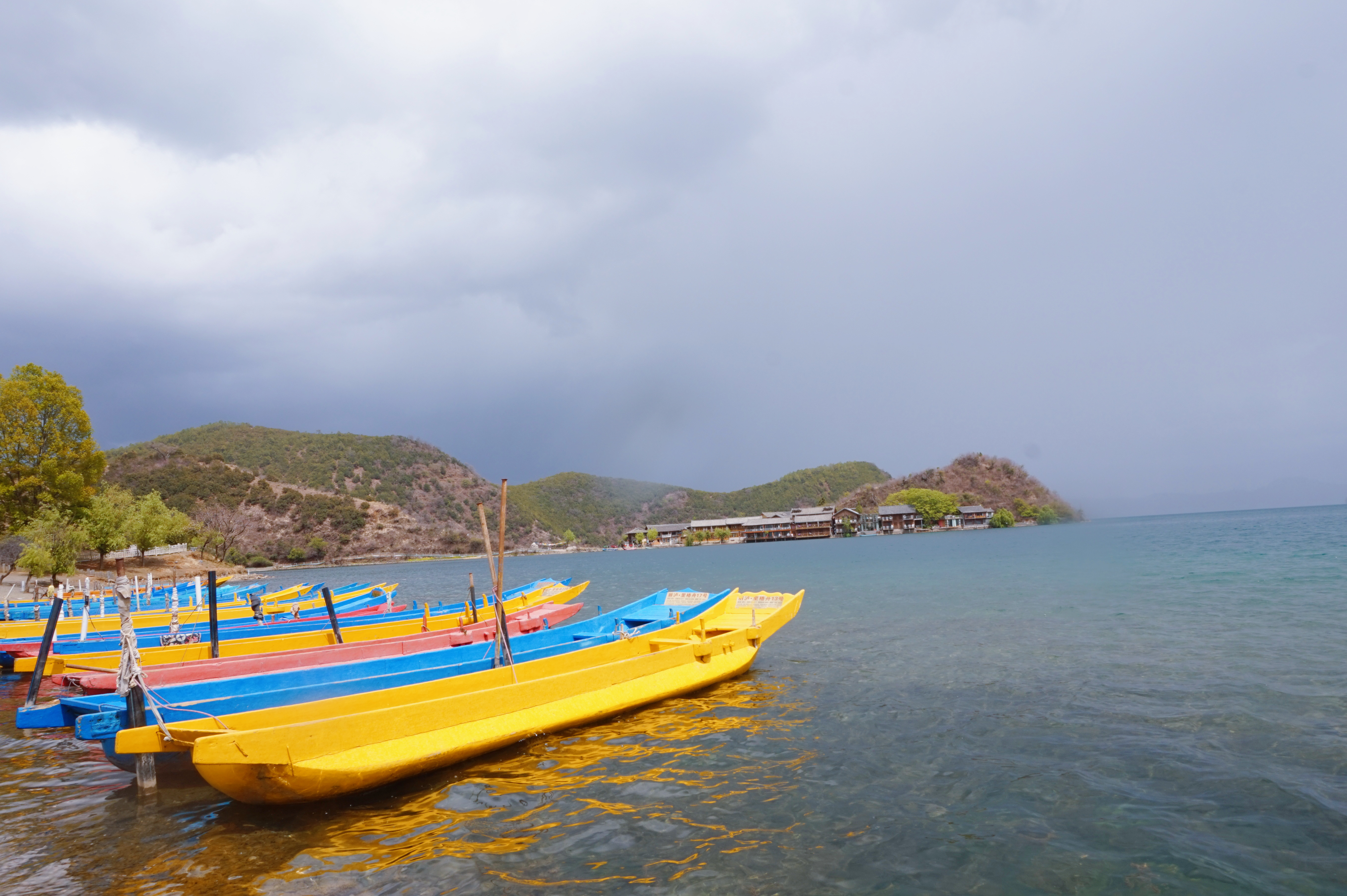 泸沽湖摩梭人美食,泸沽湖母亲的湖