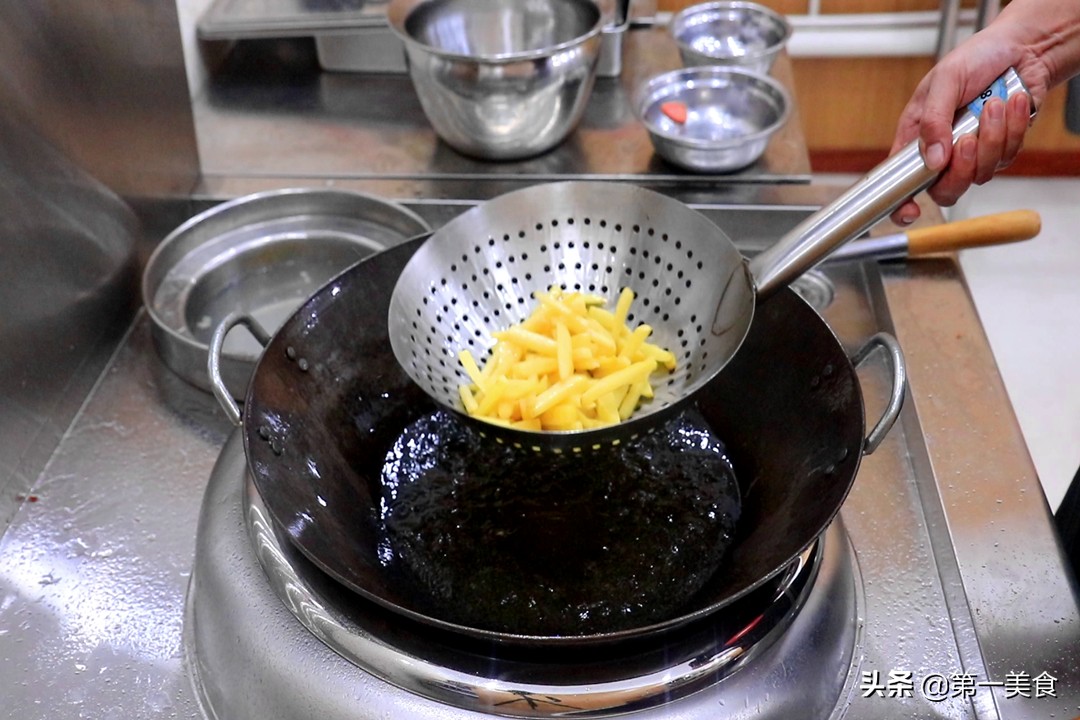 薯条怎么炸才脆不软像肯德基,怎么炸薯条比肯德基的薯条更好吃