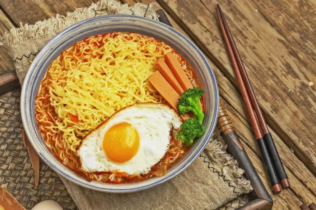 世界上最有营养的垃圾食品,世界十大健康食品和十大垃圾食品