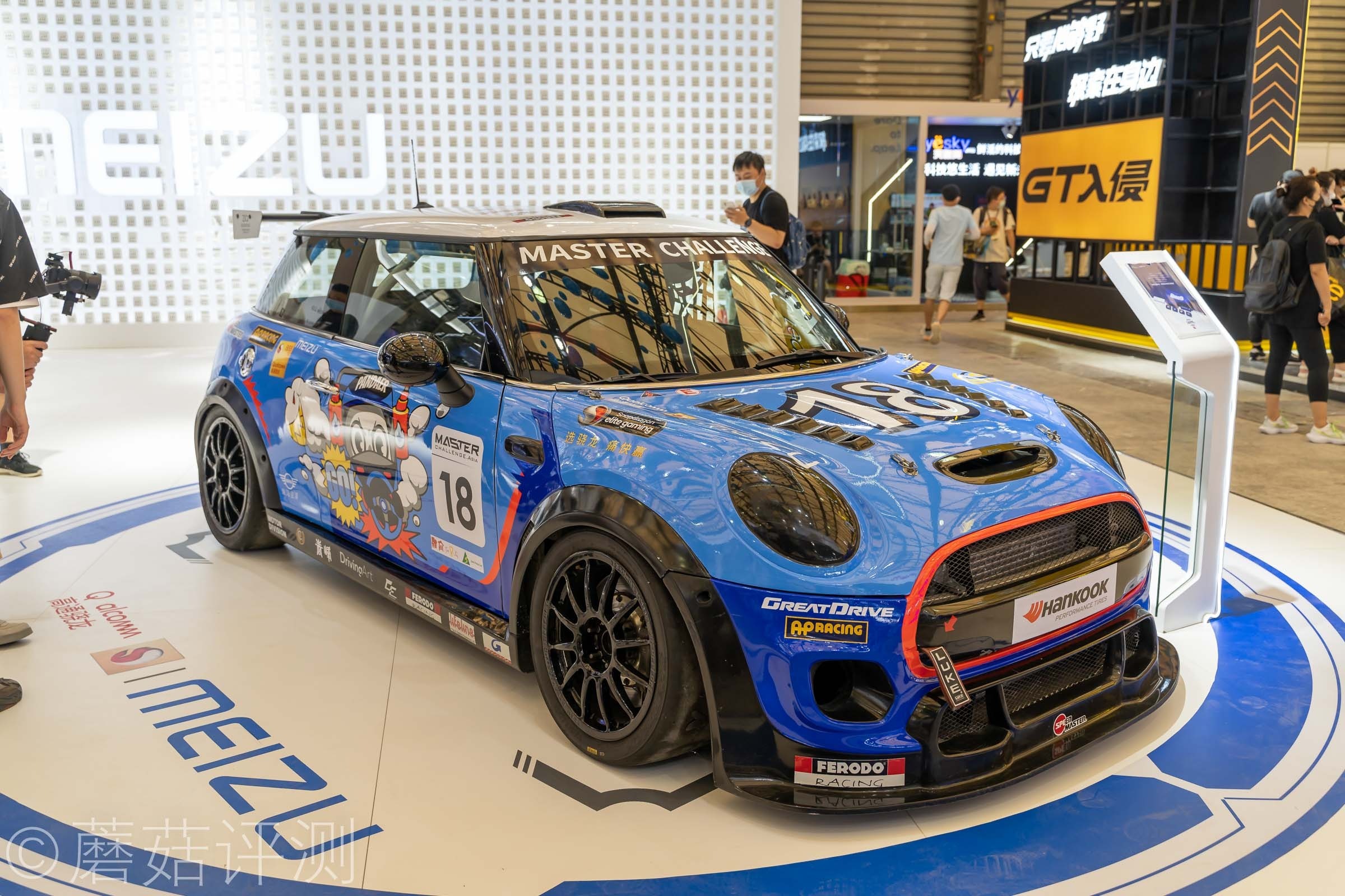 又有啥好玩的？蘑菇带你逛ChinaJoy2021，硬件、车和漂亮的小姐姐