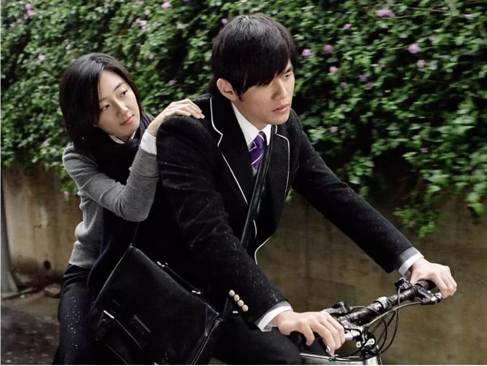 周杰伦在哪遇见了昆凌,周杰伦几时与昆凌交往