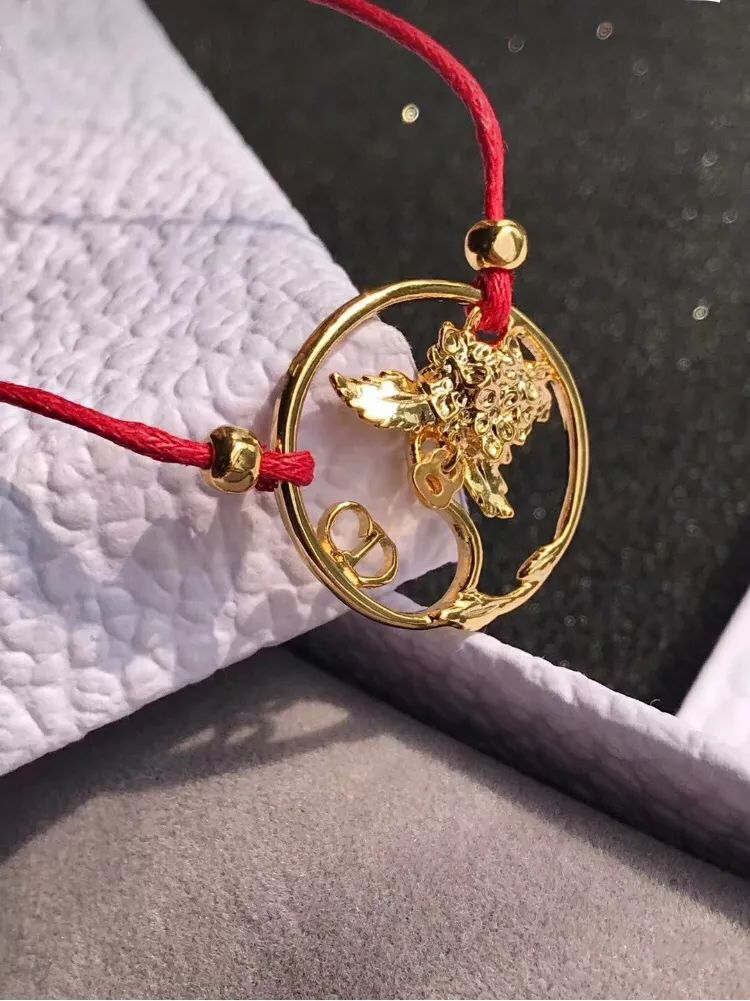 刚认识的女朋友情人节送什么礼物,情人节送四十多岁女朋友什么礼物