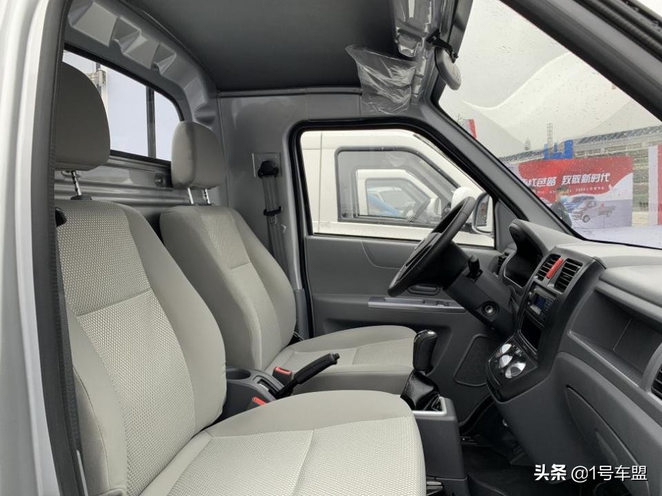 闽西老牌车企焕新春，新龙马四车齐发征新程